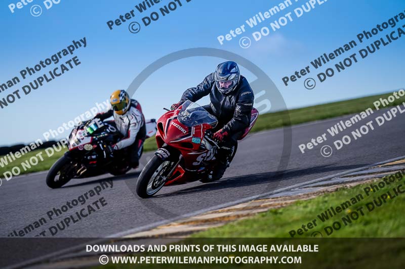 anglesey no limits trackday;anglesey photographs;anglesey trackday photographs;enduro digital images;event digital images;eventdigitalimages;no limits trackdays;peter wileman photography;racing digital images;trac mon;trackday digital images;trackday photos;ty croes